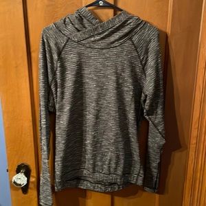Lululemon pullover with a hood